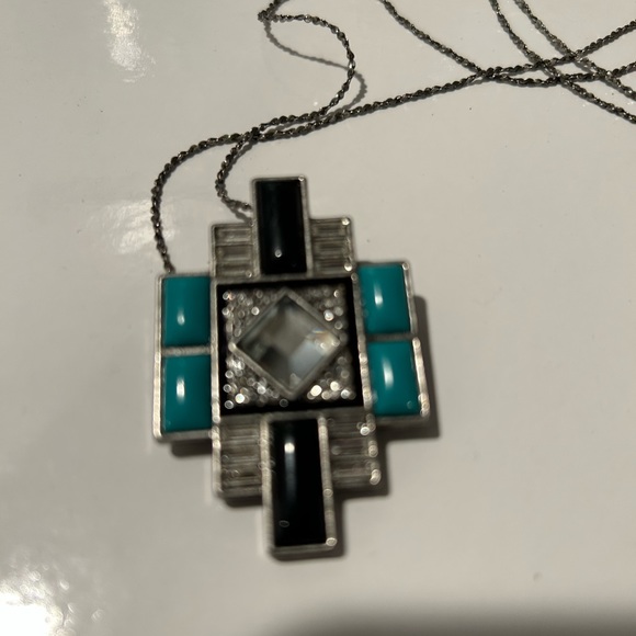 Long statement necklace - Picture 2 of 3